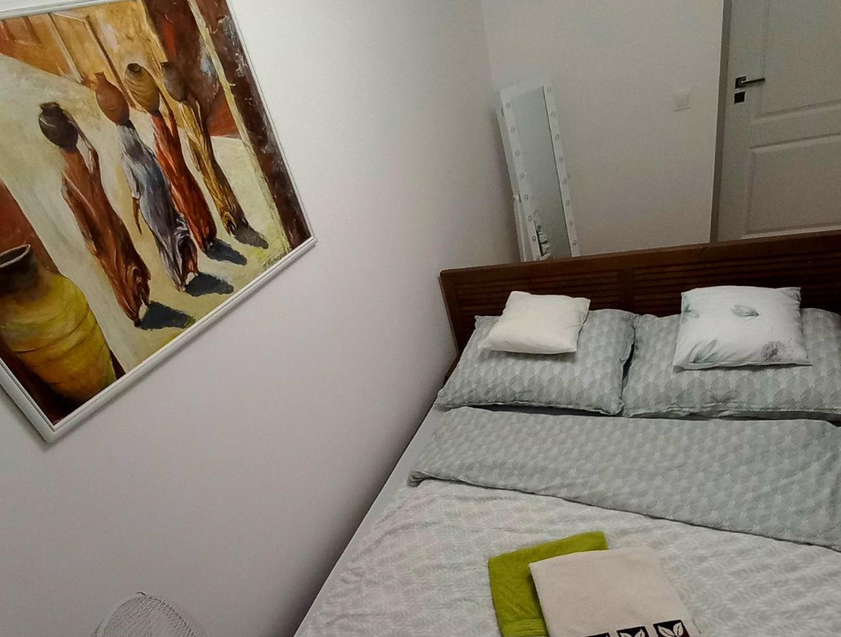 Nice Apartament With Small Tub Warsaw Exterior photo